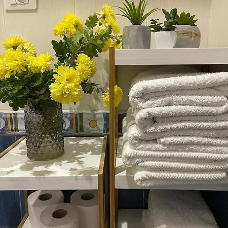 Tirana_cliche_apartment * تيرانا